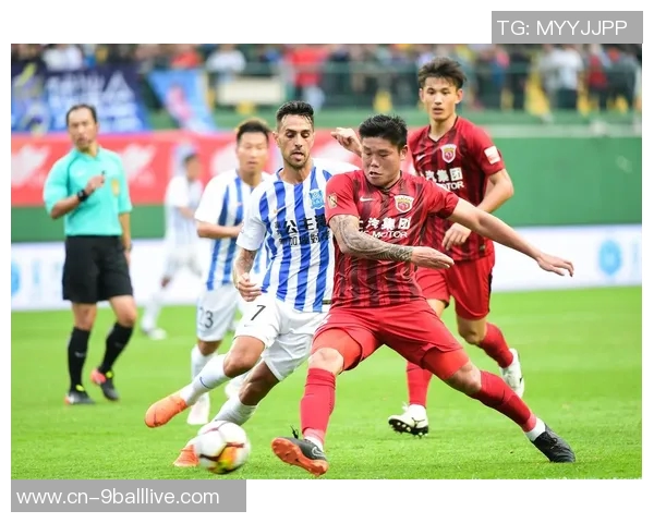 上港足球队奋勇争先力争佳绩展现中国足球新风貌